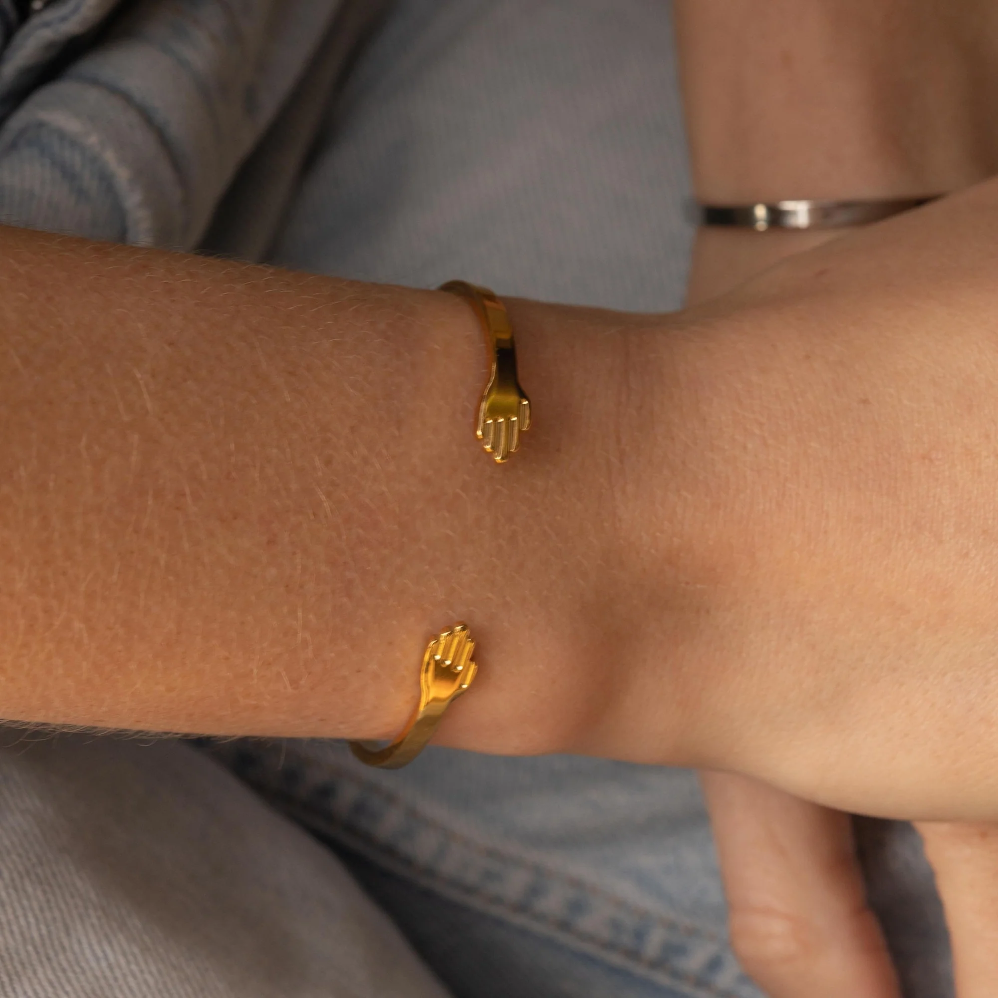 Love And Hugs Bracelet - Image 6