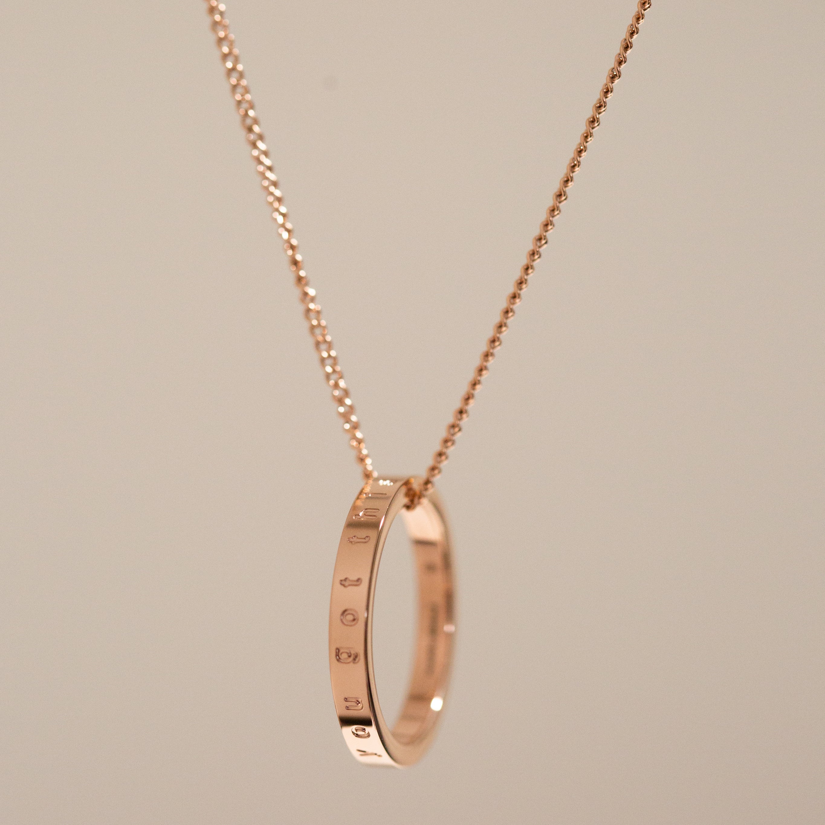 Love (shiny) fidget ring necklace - Image 6