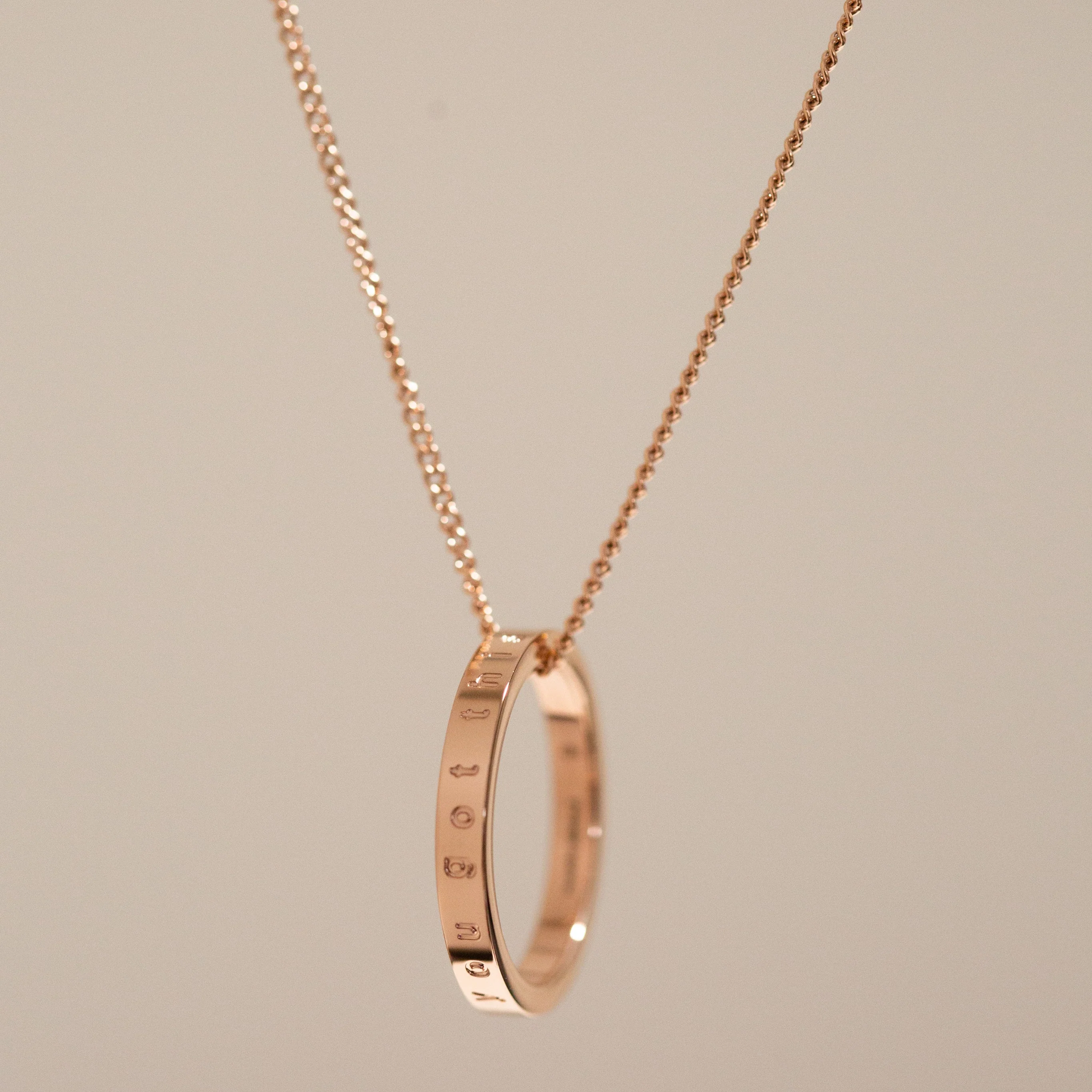 What Goes Around, Comes Around fidget necklace - Image 10